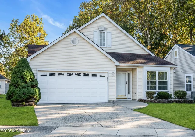 Photo 2 of Single family home for sale at 3 Stewart Ct, Jackson, NJ 08527 | MLS# 22633641 | Listing updated on 2026-10-23
