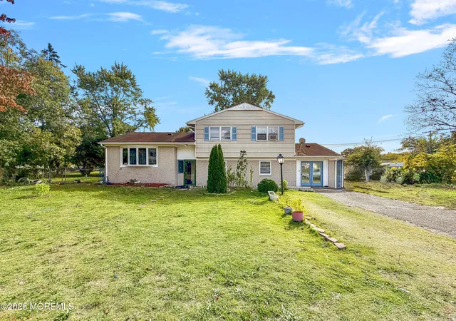 Photo 1 of Single family home for sale at 1 Glenwood Rd, Toms River, NJ 08753 | MLS# 22633422 | Listing updated on 2026-10-22