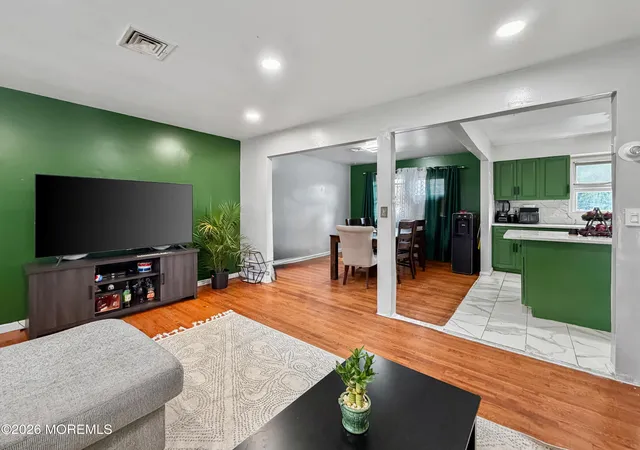Photo 3 of Single family home for sale at 1 Glenwood Rd, Toms River, NJ 08753 | MLS# 22633422 | Listing updated on 2026-10-22