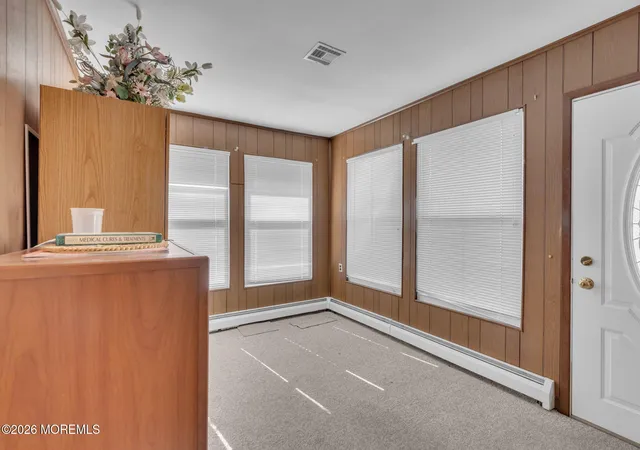 Photo 4 of Single family home for sale at 2 Leeward St, Toms River, NJ 08757 | MLS# 22633430 | Listing updated on 2026-10-22