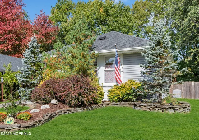 Photo 1 of Single family home for sale at 87 Niagara Dr, Toms River, NJ 08753 | MLS# 22633457 | Listing updated on 2026-10-26