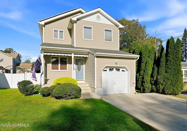Single family home for sale at 624 Mermaid Ave, Beachwood, NJ 08722 | MLS# 22633476