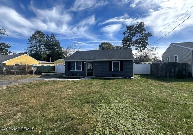 Photo 1 of Single family home for sale at 223 Windward Ave, Beachwood, NJ 08722 | MLS# 22633634 | Listing updated on 2026-10-23