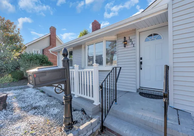 Photo 3 of Single family home for sale at 1011 Florence Ave, Union Beach, NJ 07735 | MLS# 22633590 | Listing updated on 2026-10-26