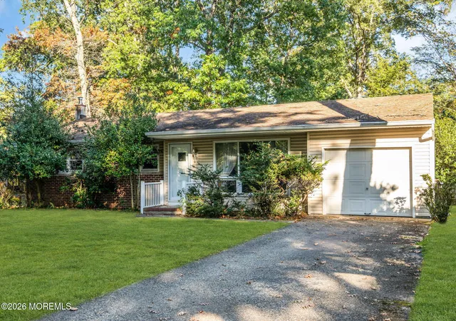 Photo 1 of Single family home for sale at 28 Shady Nook Dr, Toms River, NJ 08755 | MLS# 22633531 | Listing updated on 2026-10-26