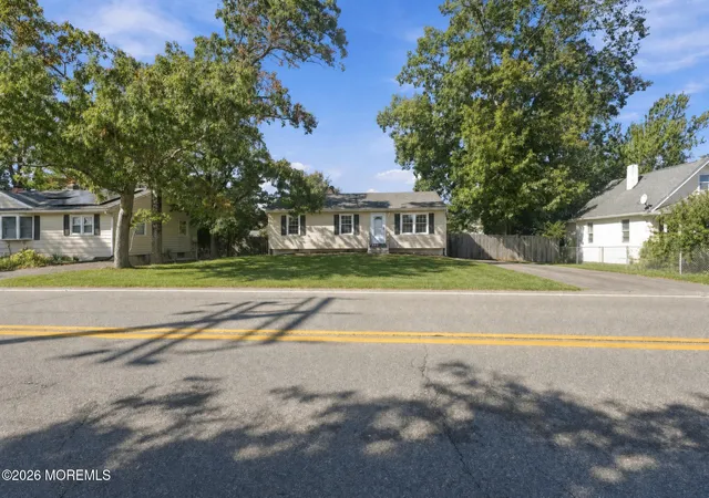 Photo 1 of Single family home for sale at 1024 Beachwood Blvd, Beachwood, NJ 08722 | MLS# 22633545 | Listing updated on 2026-10-23