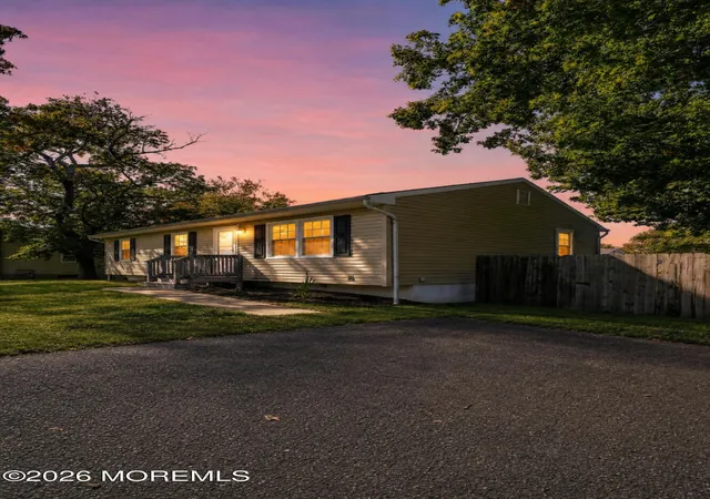 Photo 4 of Single family home for sale at 1024 Beachwood Blvd, Beachwood, NJ 08722 | MLS# 22633545 | Listing updated on 2026-10-23