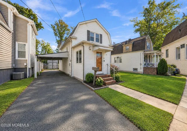 Photo 2 of Single family home for sale at 32 3rd Street, Fords, NJ 08863 | MLS# 22633591 | Listing updated on 2026-10-25
