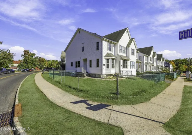 Photo 4 of Single family home for sale at 30 Kelm Woods Ave, Lakewood, NJ 08701 | MLS# 22633606 | Listing updated on 2026-10-25