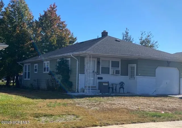 Photo 1 of Single family home for sale at 7 Montserrat St, Toms River, NJ 08757 | MLS# 22633602 | Listing updated on 2026-10-24