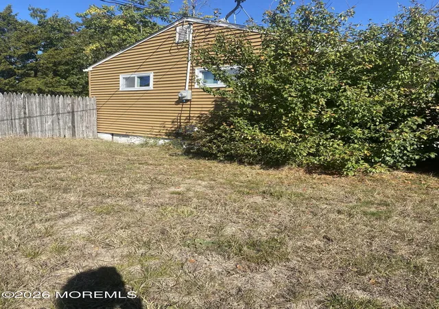Photo 1 of Single family home for sale at 5 Sprucewood Dr, Brick, NJ 08723 | MLS# 22633626 | Listing updated on 2026-10-24