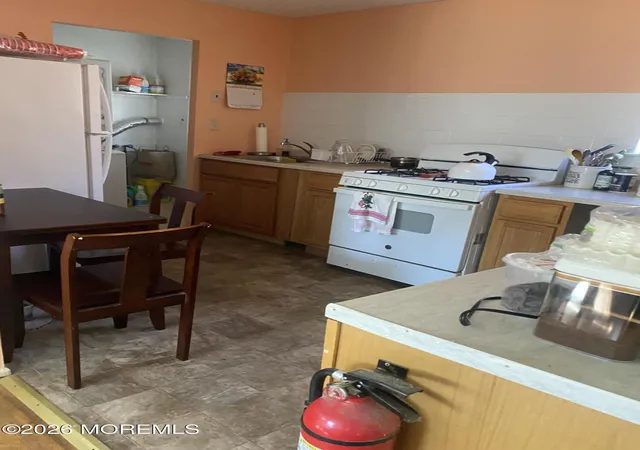 Photo 4 of Single family home for sale at 5 Sprucewood Dr, Brick, NJ 08723 | MLS# 22633626 | Listing updated on 2026-10-24