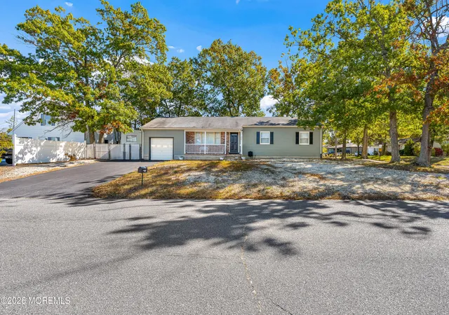 Photo 4 of Single family home for sale at 905 Kearny Ave, Forked River, NJ 08731 | MLS# 22633659 | Listing updated on 2026-10-23