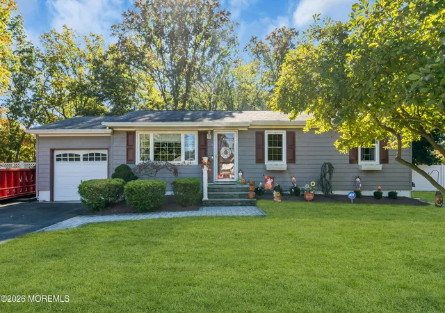 Photo 1 of Single family home for sale at 33 Brookside Dr, Howell, NJ 07731 | MLS# 22633716 | Listing updated on 2026-10-27