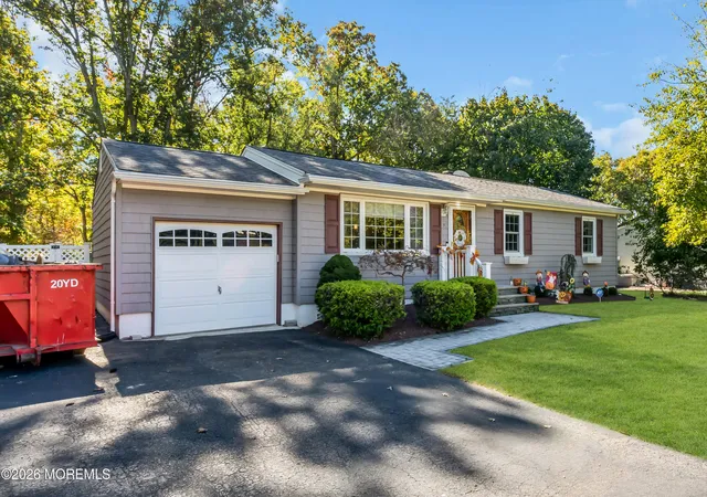 Photo 1 of Single family home for sale at 33 Brookside Dr, Howell, NJ 07731 | MLS# 22633716 | Listing updated on 2026-10-27