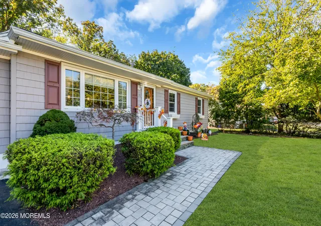 Photo 3 of Single family home for sale at 33 Brookside Dr, Howell, NJ 07731 | MLS# 22633716 | Listing updated on 2026-10-27