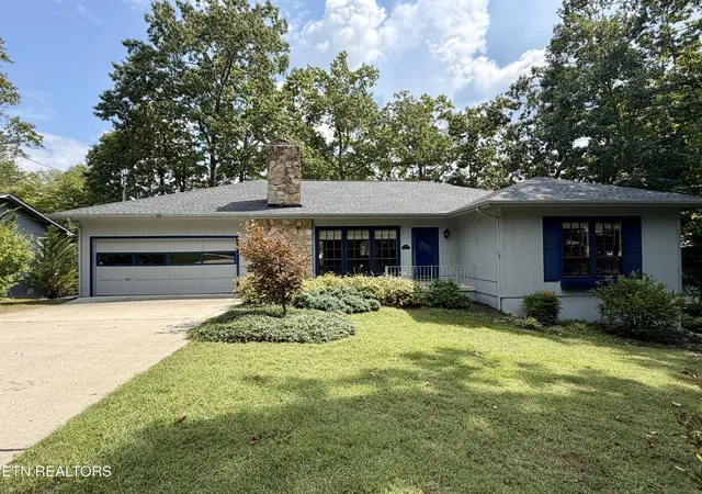 Single family home for sale at 124 Canterbury Drive, Crossville, TN 38558 | MLS# 1356157