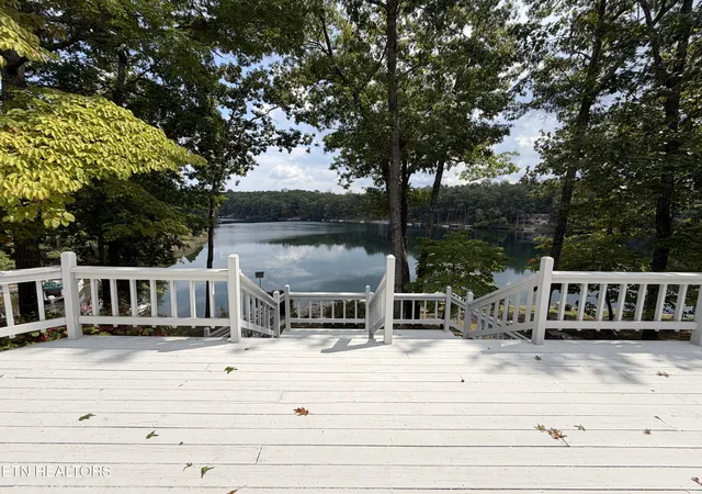 Photo 3 of Single family home for sale at 124 Canterbury Drive, Crossville, TN 38558 | MLS# 1356157 | Listing updated on 2026-09-24