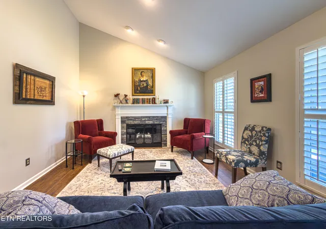 Photo 3 of Sale Pending at 8820 Ryegate Dr, Knoxville, TN 37922 | MLS# 1354532 | Listing updated on 2026-09-11