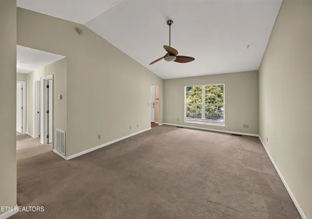 Photo 3 of Single family home for sale at 912 Muirfield Dr, Maryville, TN 37801 | MLS# 1324409 | Listing updated on 2026-09-09