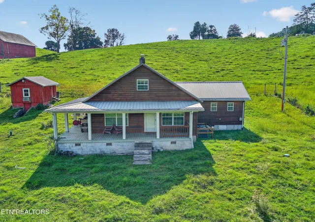 Photo 1 of Single family home for sale at 223 Ulysses Daniels Ln, Harrogate, TN 37752 | MLS# 1324846 | Listing updated on 2026-09-23