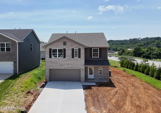 Photo 1 of Single family home for sale at 105 Clover Meadow Ln, Maryville, TN 37801 | MLS# 1325971 | Listing updated on 2026-09-21