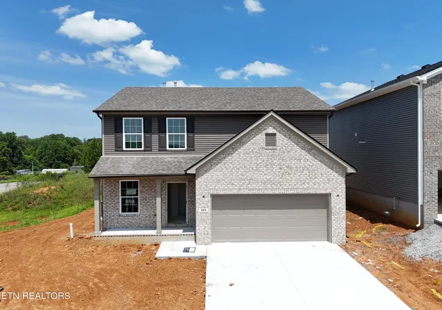 Photo 1 of Single family home for sale at 104 Clover Meadow Ln, Maryville, TN 37801 | MLS# 1325989 | Listing updated on 2026-09-21