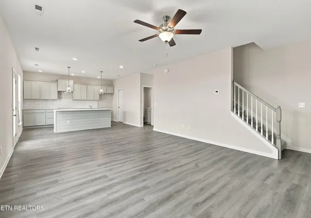 Photo 3 of Single family home for sale at 106 Clover Meadow Ln, Maryville, TN 37801 | MLS# 1326004 | Listing updated on 2026-09-21