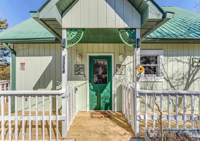 Photo 3 of Single family home for sale at 3314 Cvs Point Dr, Louisville, TN 37777 | MLS# 1355946 | Listing updated on 2026-09-18