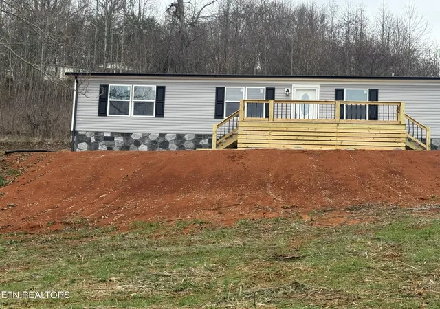 Photo 4 of Single family home for sale at 166 Alexander Crossings Dr, Church Hill, TN 37642 | MLS# 1332905 | Listing updated on 2026-09-18