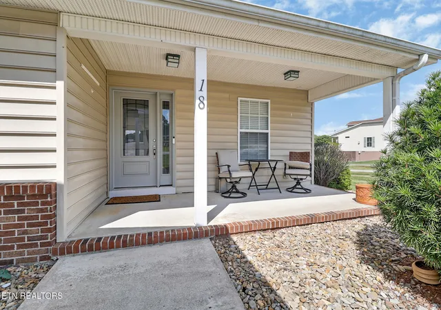 Photo 3 of Single family home for sale at 18 Our Way Dr, Crossville, TN 38555 | MLS# 1333374 | Listing updated on 2026-09-03
