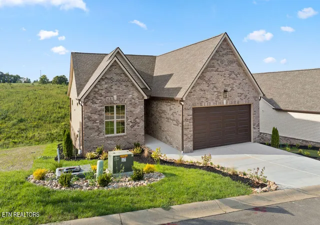 Photo 1 of Single family home for sale at 2267 Boulder Crst Ln, Sevierville, TN 37876 | MLS# 1333852 | Listing updated on 2026-10-20