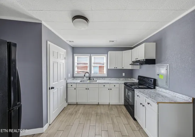 Photo 3 of Sale Pending at 119 E 6th Street, Rocky Top, TN 37769 | MLS# 1352507 | Listing updated on 2026-10-07