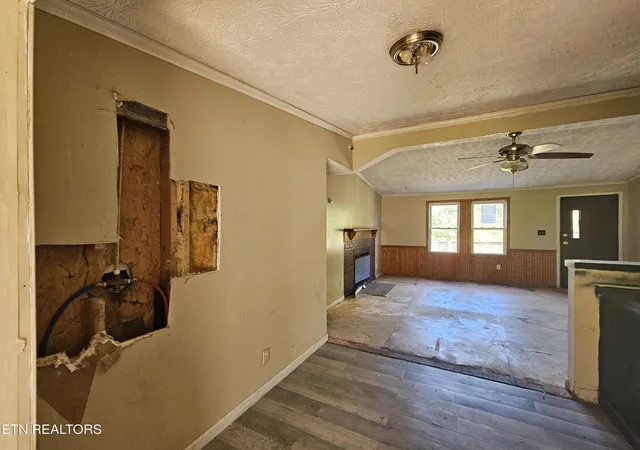Photo 4 of Sale Pending at 254 Old Lake City Hwy, Rocky Top, TN 37769 | MLS# 1355445 | Listing updated on 2026-09-23