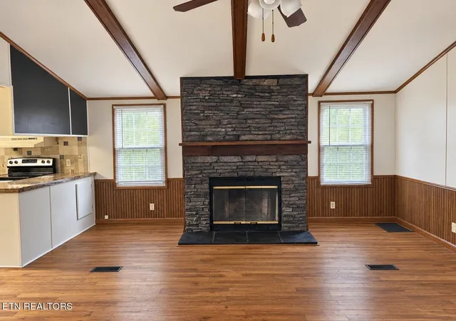 Photo 3 of Single family home for sale at 43 Cedar Ln, Crab Orchard, TN 37723 | MLS# 1337974 | Listing updated on 2026-09-16