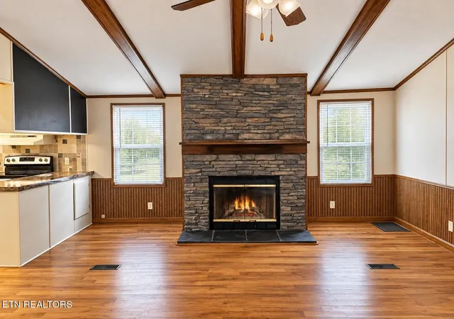 Photo 3 of Single family home for sale at 43 Cedar Ln, Crab Orchard, TN 37723 | MLS# 1337974 | Listing updated on 2026-09-16