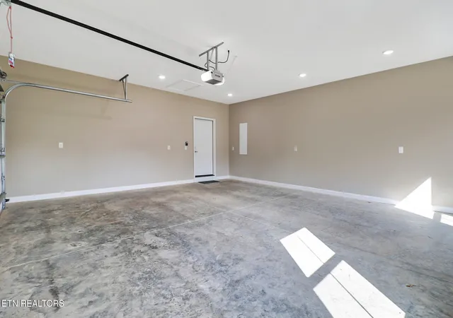 Photo 32 of Single family home for sale at 89 Riverchase Dr, Crossville, TN 38571 | MLS# 1338061 | Listing updated on 2026-09-11