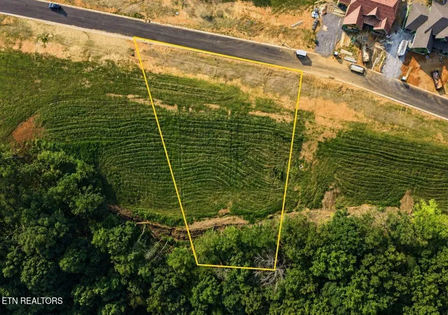 Photo 1 of Land for sale at 145 Canopy Trl Ln, Loudon, TN 37774 | MLS# 1338276 | Listing updated on 2026-10-23
