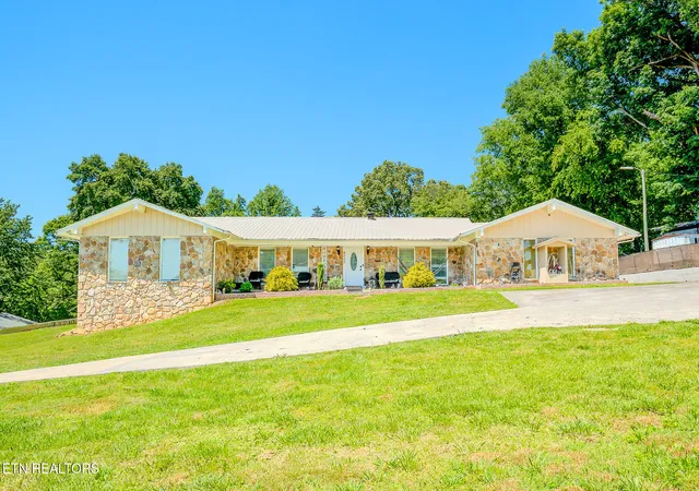 Photo 1 of Single family home for sale at 8023 Conner Rd, Powell, TN 37849 | MLS# 1341679 | Listing updated on 2026-09-11