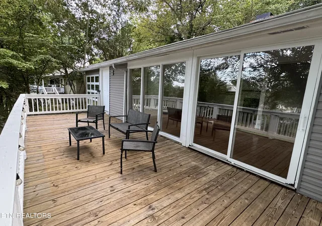 Photo 4 of Single family home for sale at 102 Oxford Rd, Oak Ridge, TN 37830 | MLS# 1343780 | Listing updated on 2026-09-16