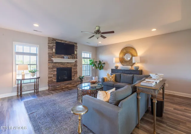 Photo 3 of Single family home for sale at 1003 Springwood Ln, Maryville, TN 37801 | MLS# 1354904 | Listing updated on 2026-09-25