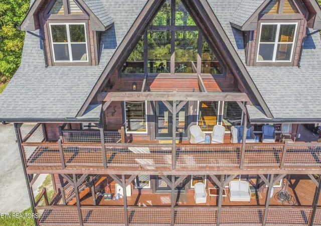 Photo 3 of Sale Pending at 1219 Hemlock Dr, Gatlinburg, TN 37738 | MLS# 1345195 | Listing updated on 2026-09-10