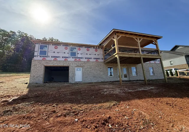 Photo 3 of Single family home for sale at 6223 Bingham Ln, Maryville, TN 37801 | MLS# 1345632 | Listing updated on 2026-10-26