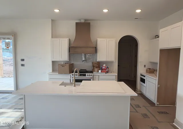 Photo 3 of Single family home for sale at 199 Poppy Pl, Lenoir City, TN 37772 | MLS# 1345448 | Listing updated on 2026-10-06