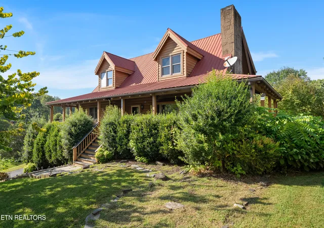 Photo 2 of Single family home for sale at 3640 Sugar Tree Dr, Sevierville, TN 37862 | MLS# 1345924 | Listing updated on 2026-09-05