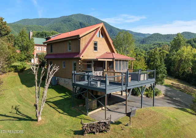 Photo 3 of Single family home for sale at 3640 Sugar Tree Dr, Sevierville, TN 37862 | MLS# 1345924 | Listing updated on 2026-09-05