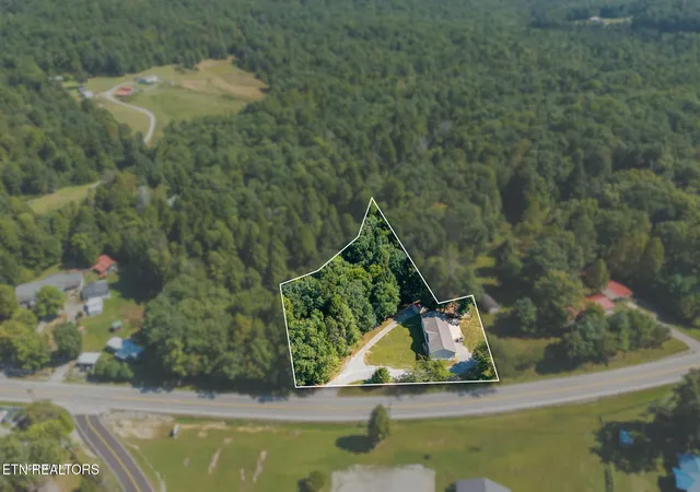 Photo 3 of Single family home for sale at 18726 Clarkrange Hwy, Monterey, TN 38574 | MLS# 1356087 | Listing updated on 2026-09-19