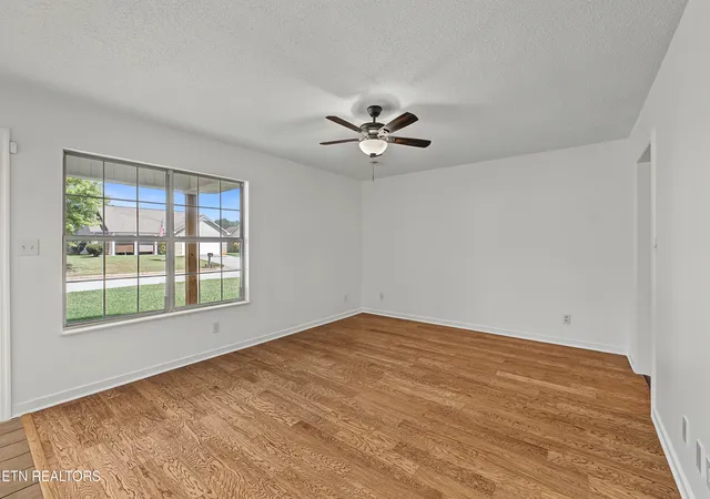 Photo 4 of Single family home for sale at 3135 Harrington Ct, Maryville, TN 37803 | MLS# 1355197 | Listing updated on 2026-09-22