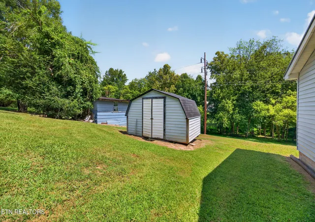 Photo 2 of Sale Pending at 100 Hunter Ave, Cookeville, TN 38501 | MLS# 1353945 | Listing updated on 2026-09-09