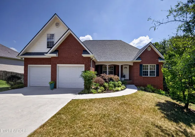 Photo 1 of Single family home for sale at 8127 Canter Ln, Powell, TN 37849 | MLS# 1346706 | Listing updated on 2026-09-14